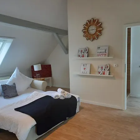 Casa de hóspedes Der Alten Schule 3*