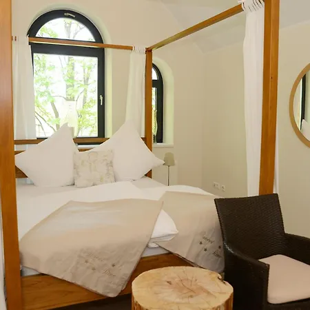 Casa de hóspedes Der Alten Schule 3*